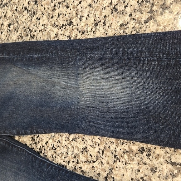 MOTHER LOOKER ANKLE FRAY IN FILM AT 11 WASH JEANS. SIZE 24. - Picture 10 of 12